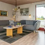 בית נופש 5 Person In Hejls-by Traum